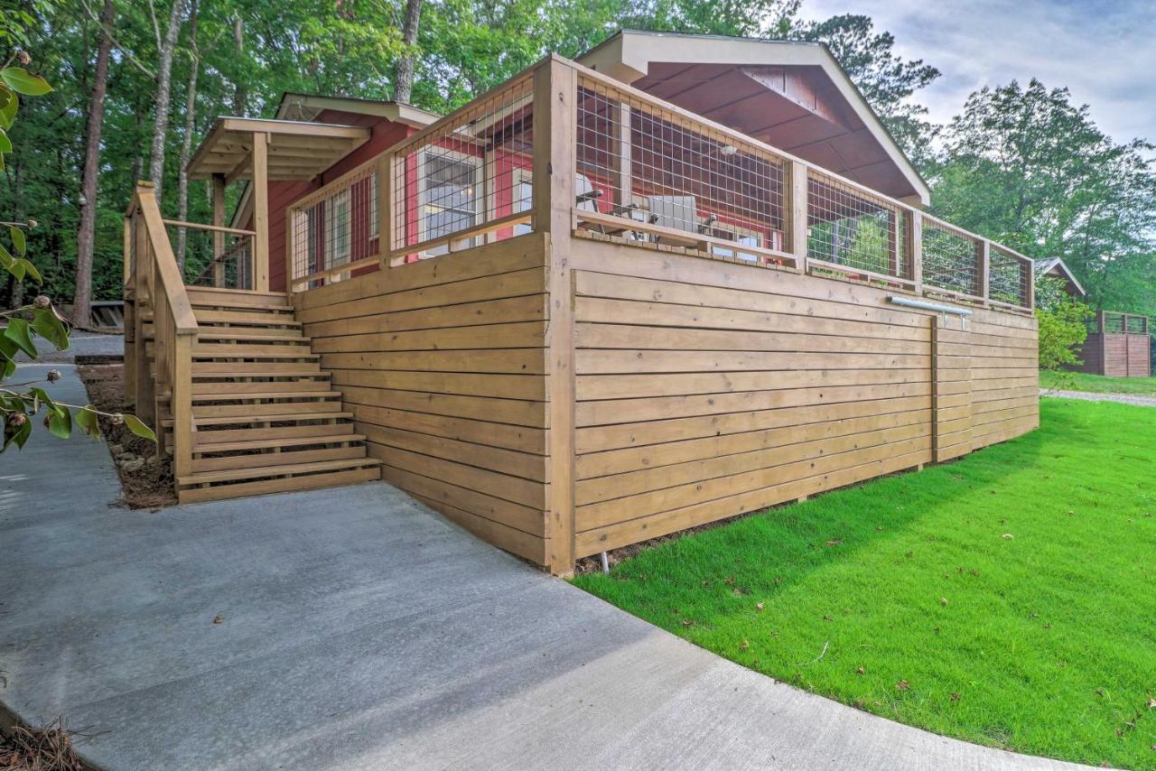 Waterfront Lake Martin Home With Grill And Beach! Eclectic Exterior photo
