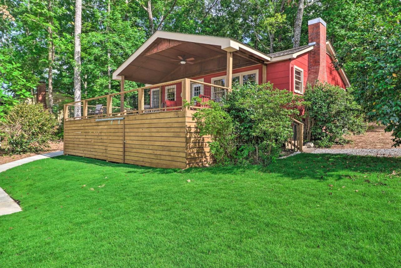 Waterfront Lake Martin Home With Grill And Beach! Eclectic Exterior photo
